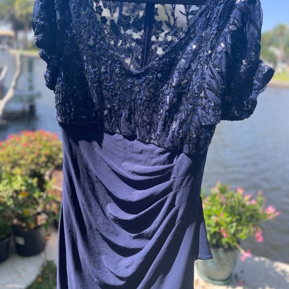 Alex Evening - Picture 7 of 15